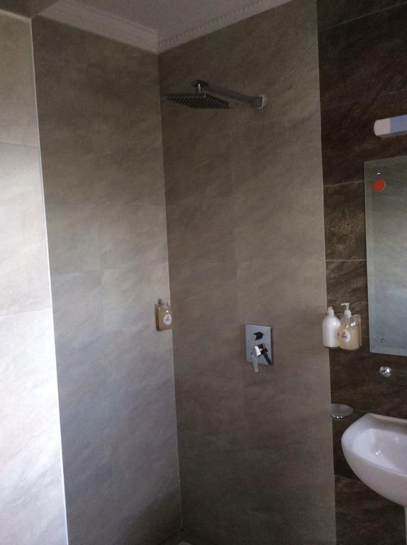 Brownie'S Guesthouse Lake Elementaita Номер фото